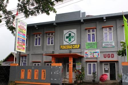 Petugas kesehatan melayani masyarakat Rejang Lebong