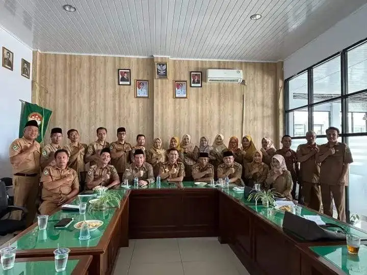 Pemandangan alam Rejang Lebong yang indah dengan fokus pada kesehatan